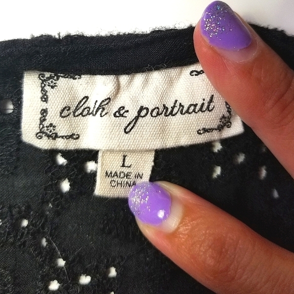 Cloth & Portrait Top - Picture 3 of 3